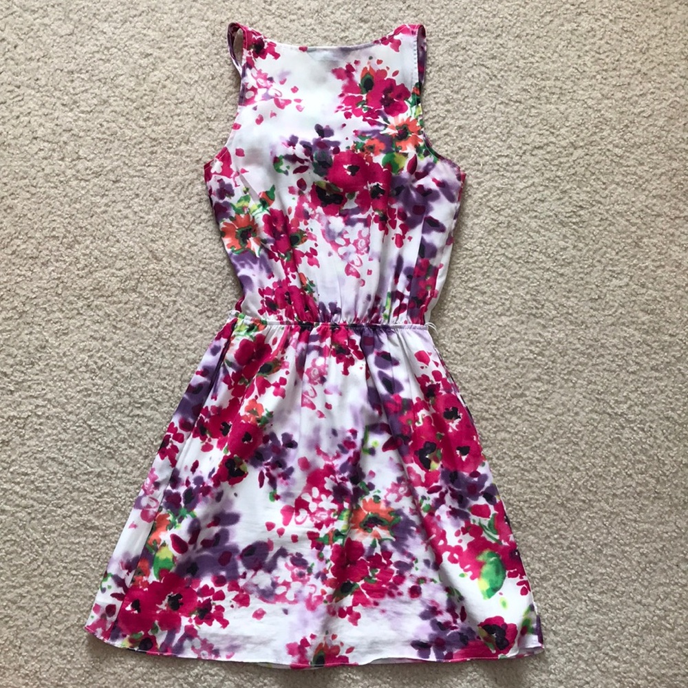 Floral dress - Picture 3 of 4